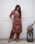 A model wearing a Pure Fine Cotton Kurti with Pant set