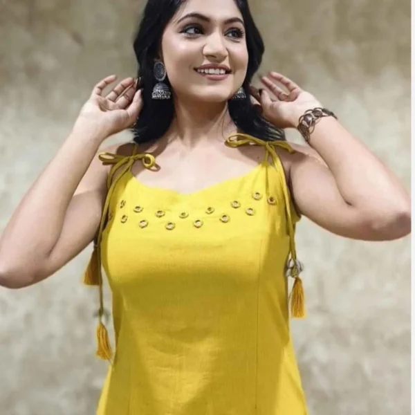 Yellow kurti mirror work, aari embroidery, traditional Indian work, cotton slub detail